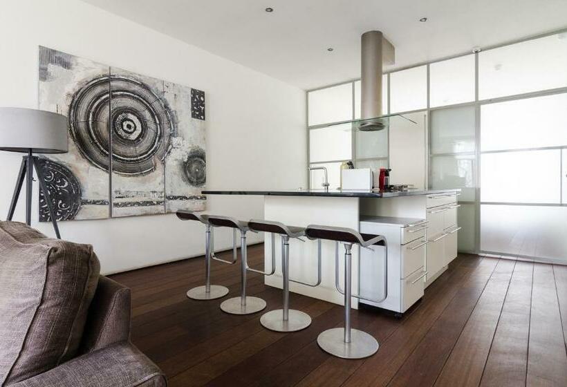 Marnix Modern: Supercentral 8p