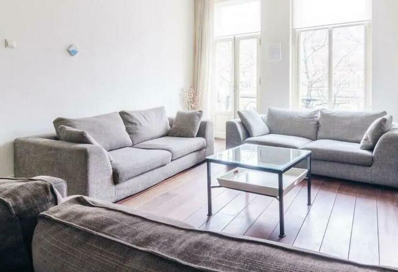 Marnix Modern: Supercentral 8p