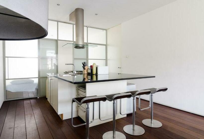 Marnix Modern: Supercentral 8p