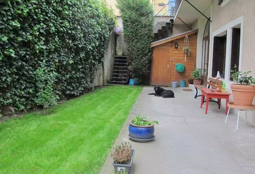 ペンション Au Pied Des Alpes