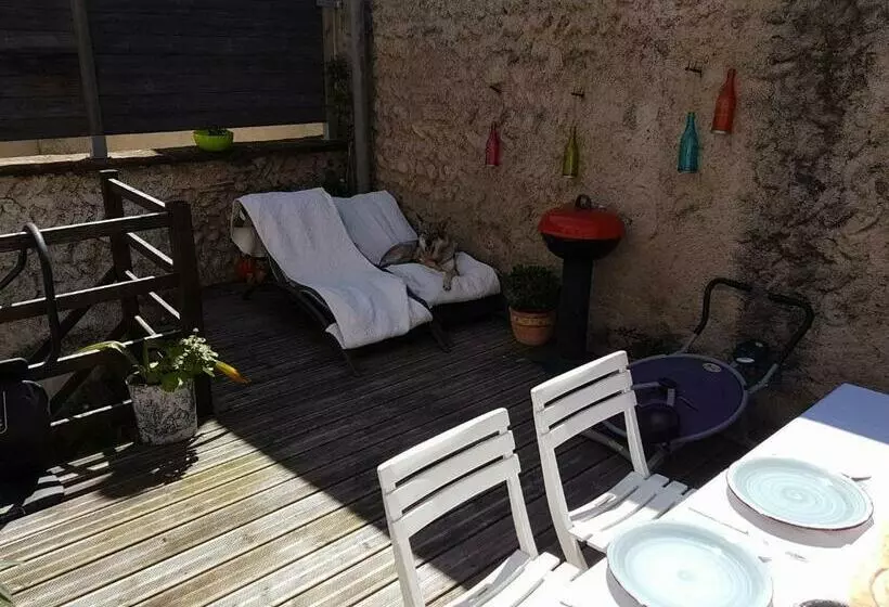 ペンション Guesthouse 13 Rue Jeanne D Arc