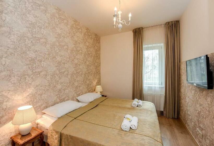 پانسیون Kubu Namai