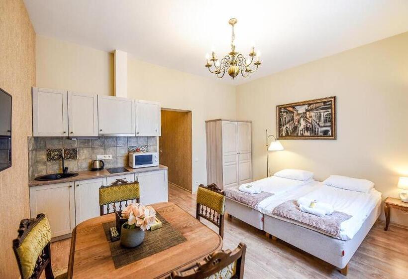 پانسیون Kubu Namai