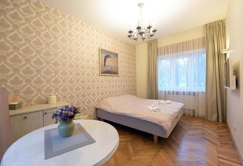 پانسیون Kubu Namai