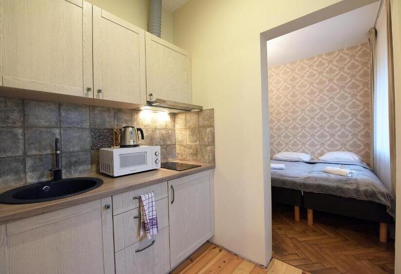 پانسیون Kubu Namai