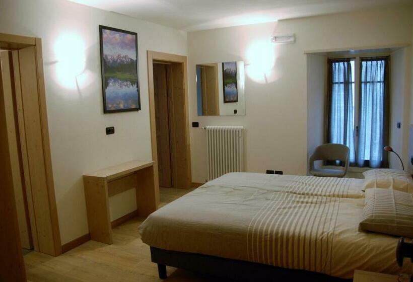 פנסיון Marzia Rooms