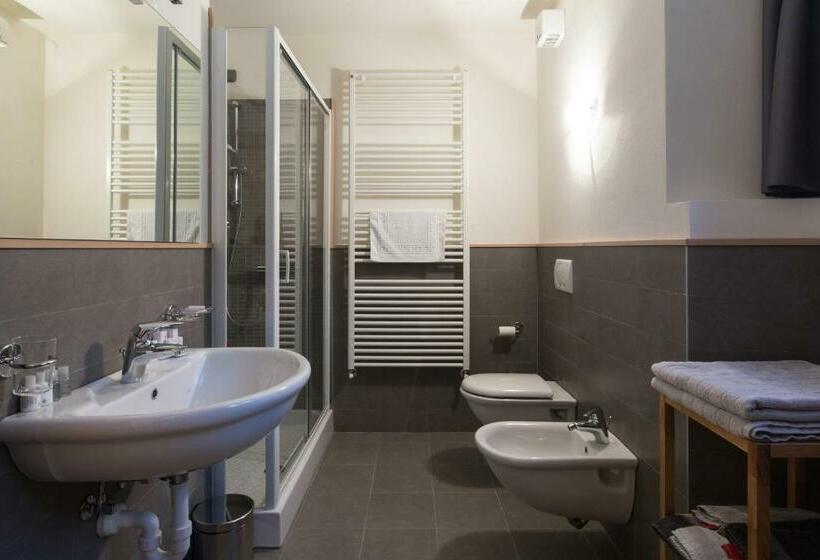 פנסיון Marzia Rooms