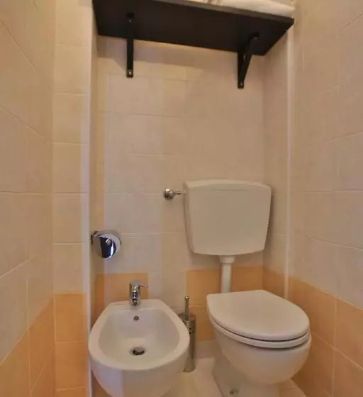پانسیون Sollevante Guest House