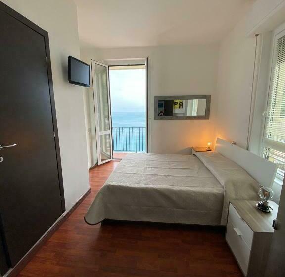 پانسیون Sollevante Guest House