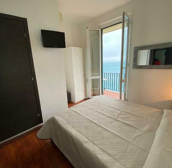 پانسیون Sollevante Guest House