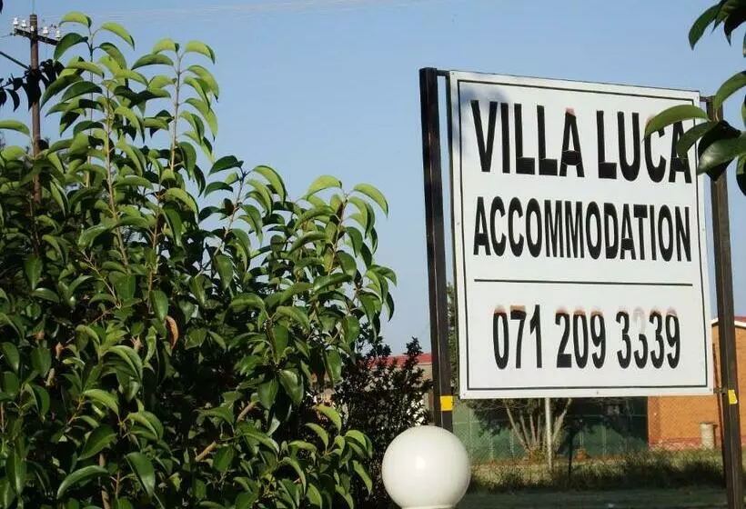 Majatalo Villa Luca Guesthouse & Chalets