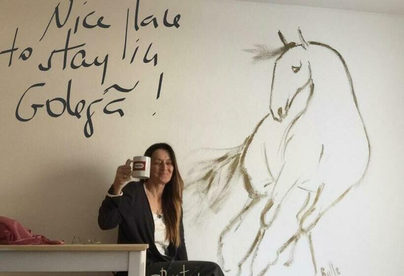 הוסטל Inn Golegã