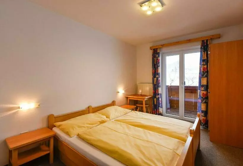 ユースホステル Jugendhotel Gruber