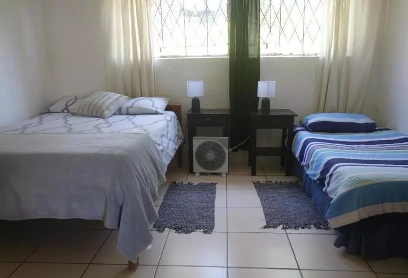 Eagles Nest Hostel Plus Self Catering Private Units