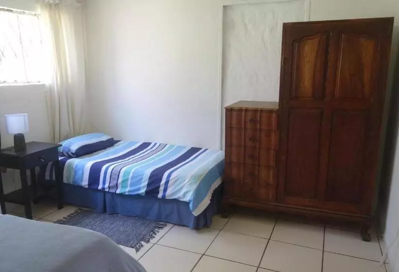 Eagles Nest Hostel Plus Self Catering Private Units