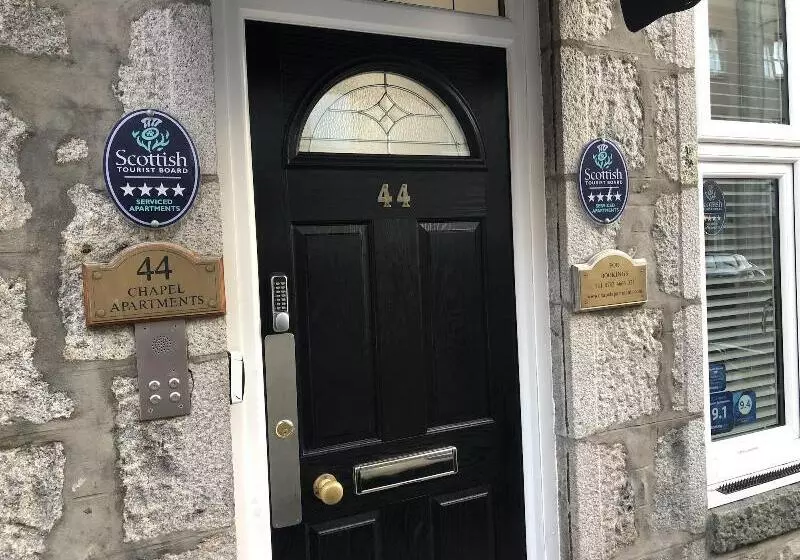 ホテル Chapel Apartments