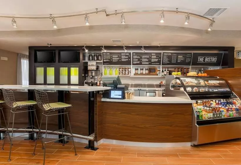 ホテル Courtyard By Marriott Las Vegas Stadium Area