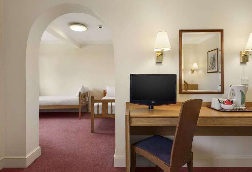 فندق Days Inn Stafford