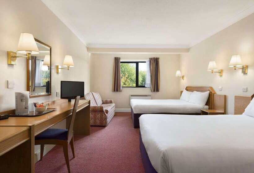 فندق Days Inn Stafford
