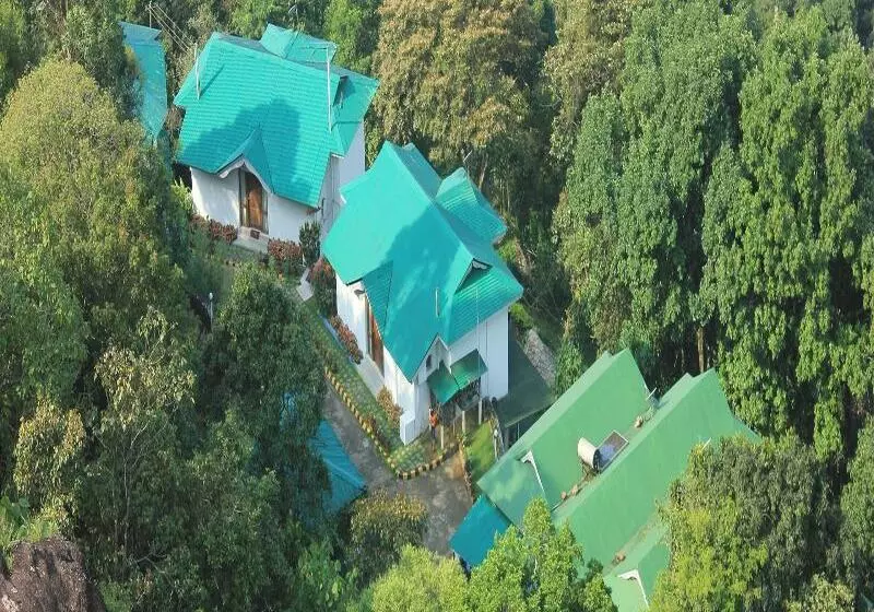 בית מלון כפרי Deshadan Mountain Resort The Highest Resort In Munnar