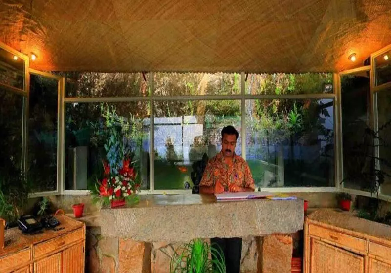 בית מלון כפרי Deshadan Mountain Resort The Highest Resort In Munnar