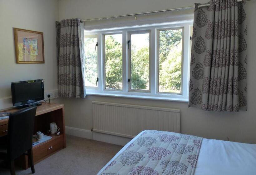 فندق Farnham House