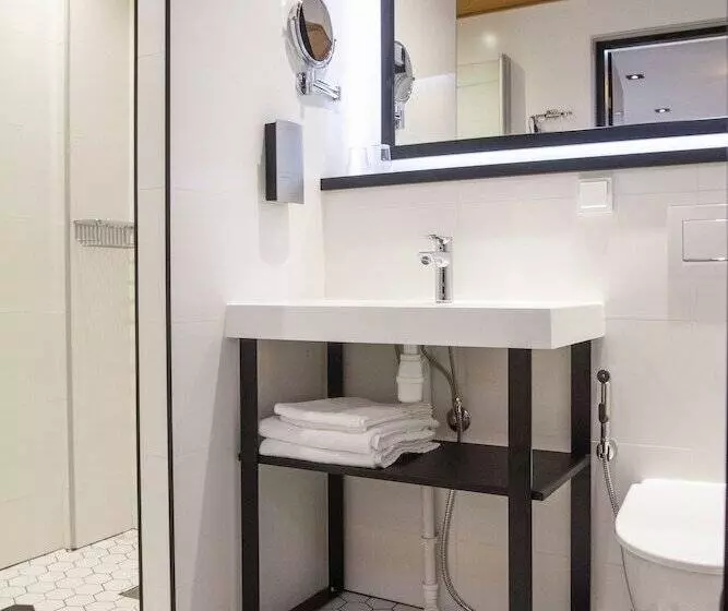 בית מלון כפרי Fjalar