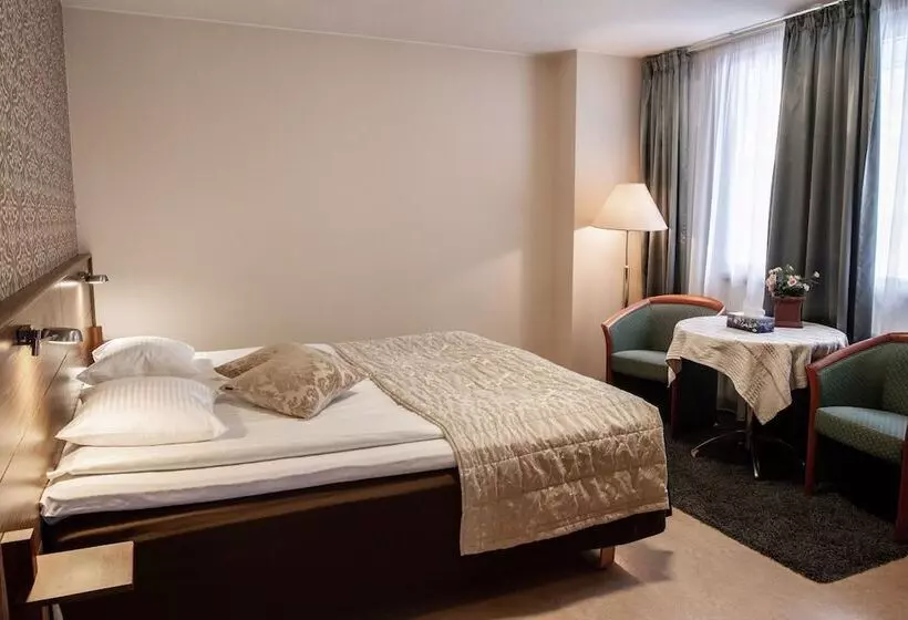 בית מלון כפרי Fjalar