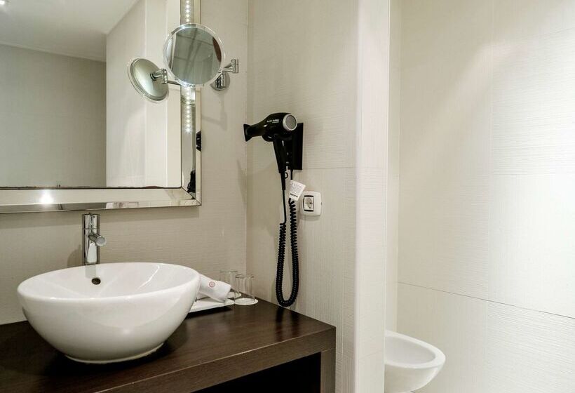 ホテル NH Collection Budapest City Center