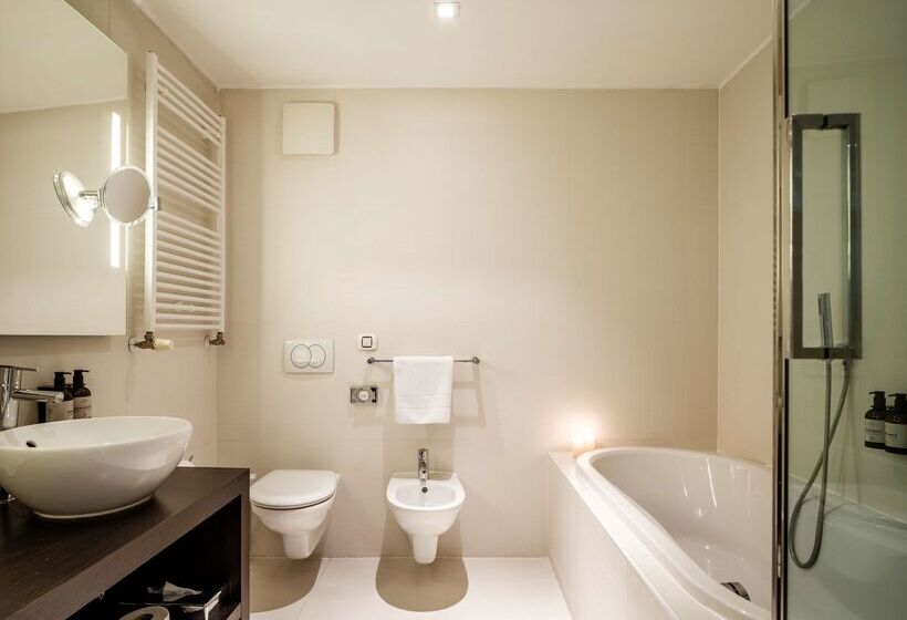 ホテル NH Collection Budapest City Center