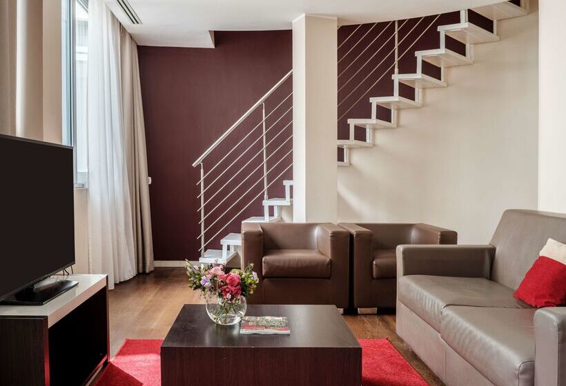 ホテル NH Collection Budapest City Center