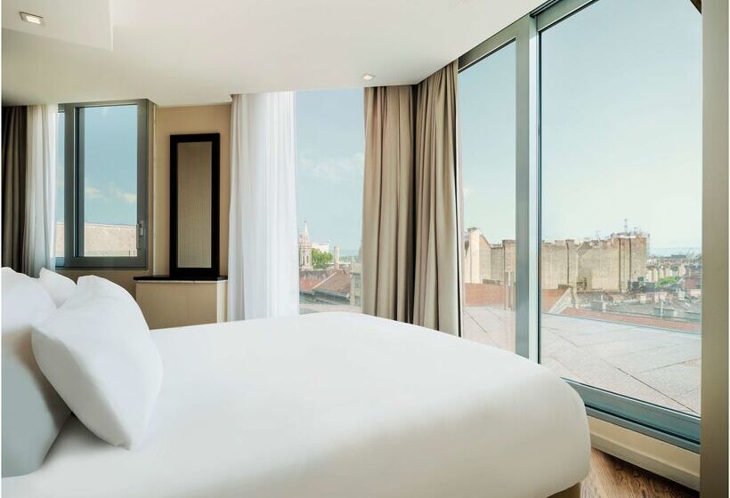 ホテル NH Collection Budapest City Center