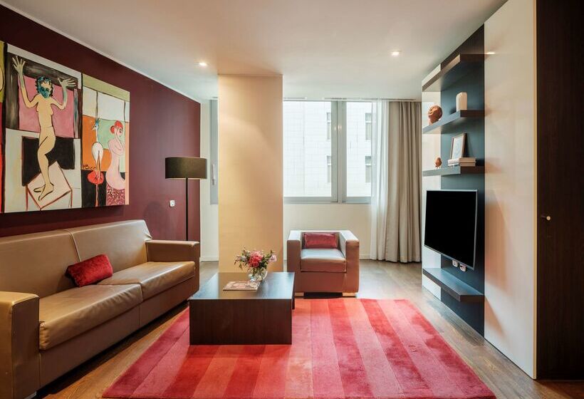 ホテル NH Collection Budapest City Center