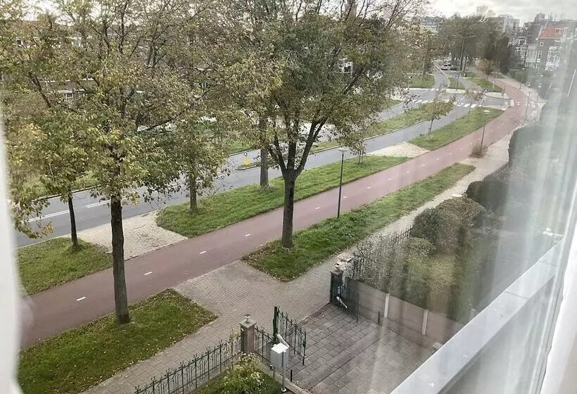 Отель Plato By Hofstad Studio’s