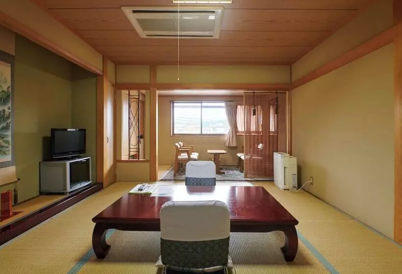 Отель Tabist Ryokufuen Kiyoharu