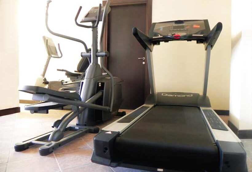 ホテル Vercelli Palace