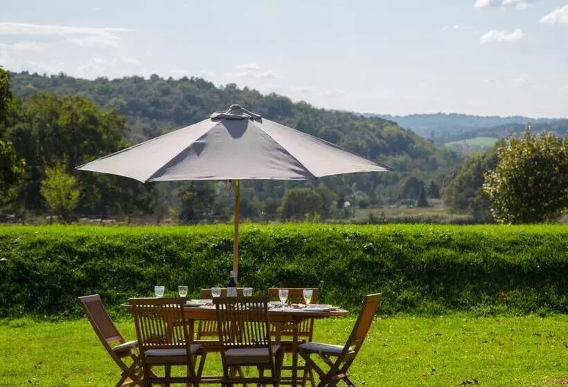 ベッドアンドブレックファースト Gites Boutique