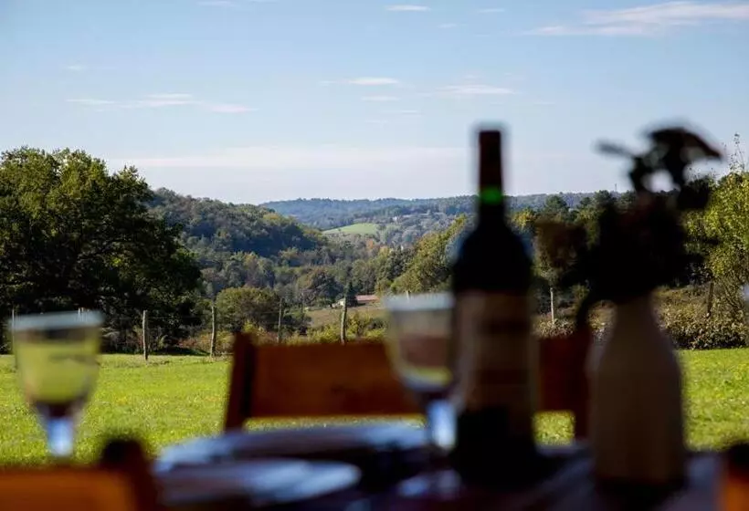 ベッドアンドブレックファースト Gites Boutique