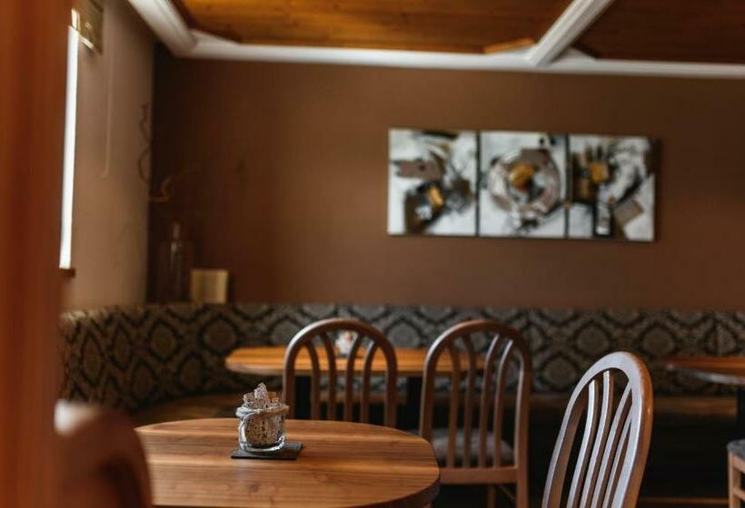 ホテル Restaurant Alber