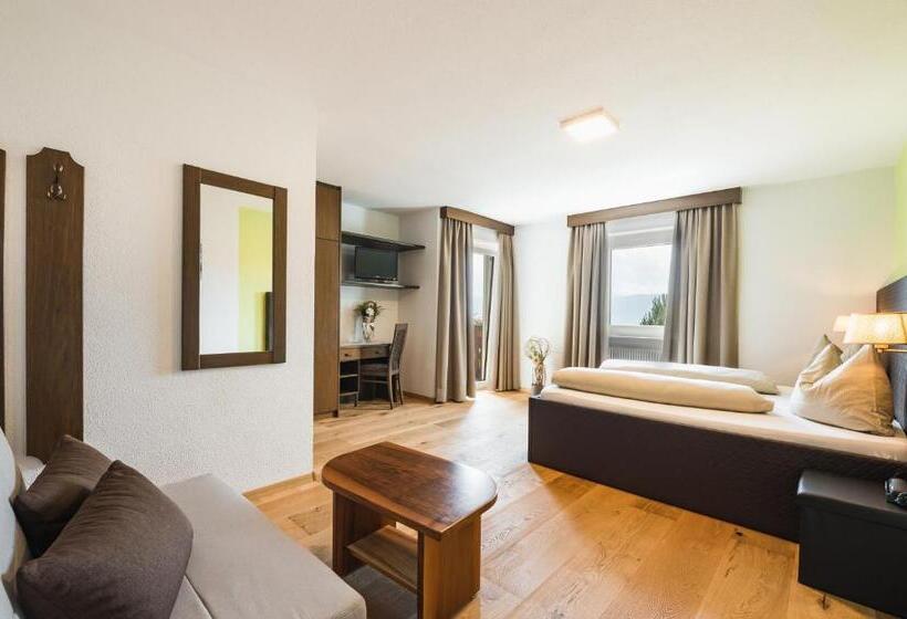 ホテル Restaurant Alber