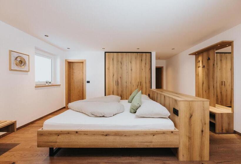 ホテル Restaurant Alber