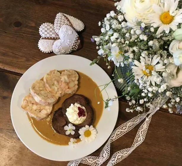 Majatalo Penzion Kolovna