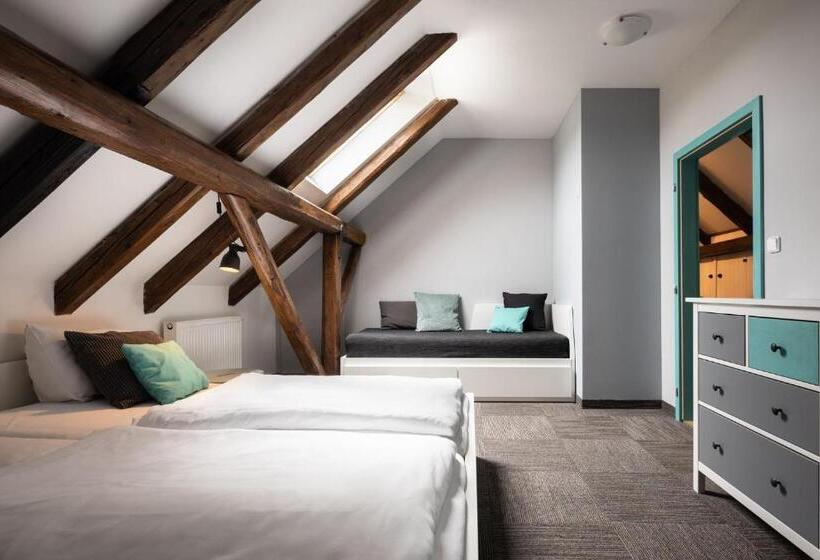 膳宿费 Penzion Kolovna