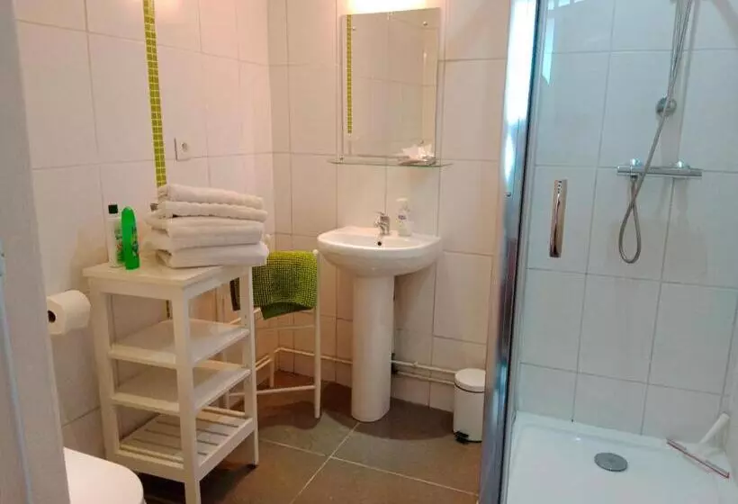 Aamiaismajoitus (B&B) La Cour