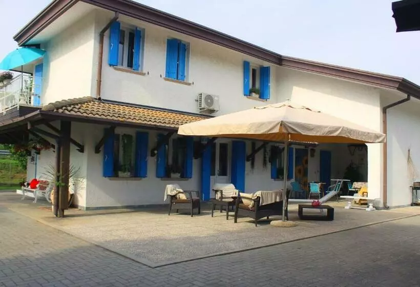 Aamiaismajoitus (B&B) Villa Roma Holidays