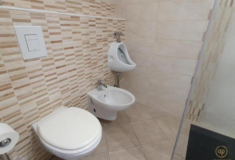 پانسیون Apartment With Seaview And Garden For 6