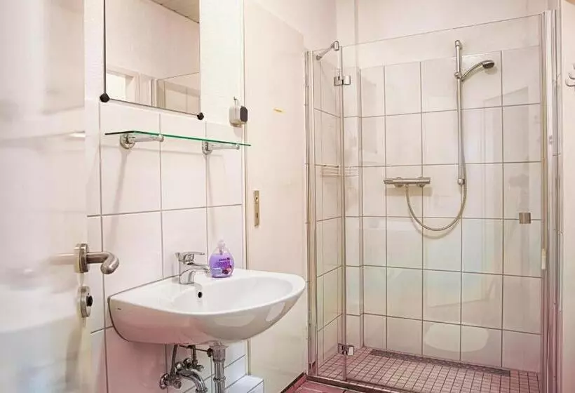 Majatalo Schlafen In Rosengarten