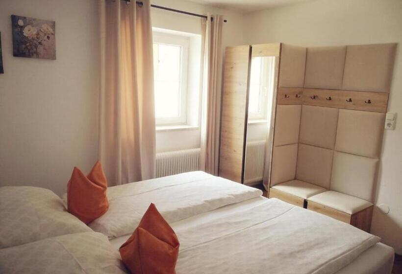 فندق صغير Landgasthof Peterbauer