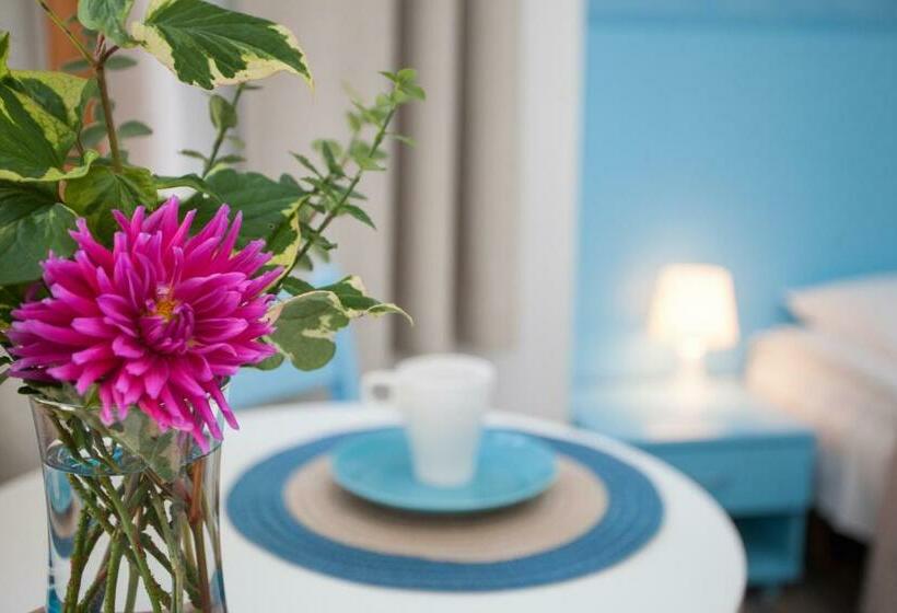 هاستل Moja Accommodation