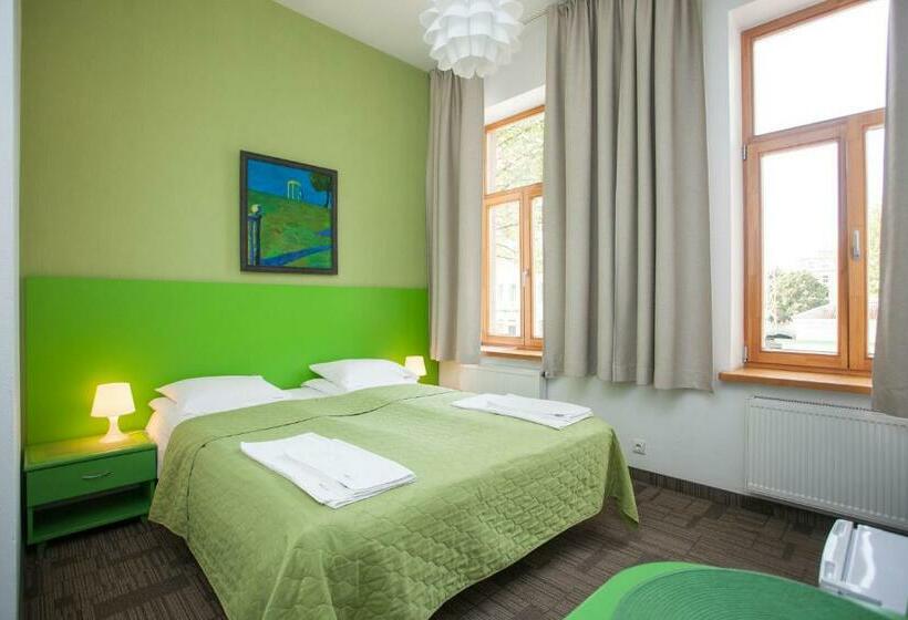 هاستل Moja Accommodation